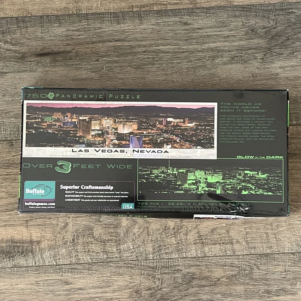 Buffalo Games Las Vegas Nevada Glow In Dark Jigsaw Puzzle 750 Pc Panoramic New